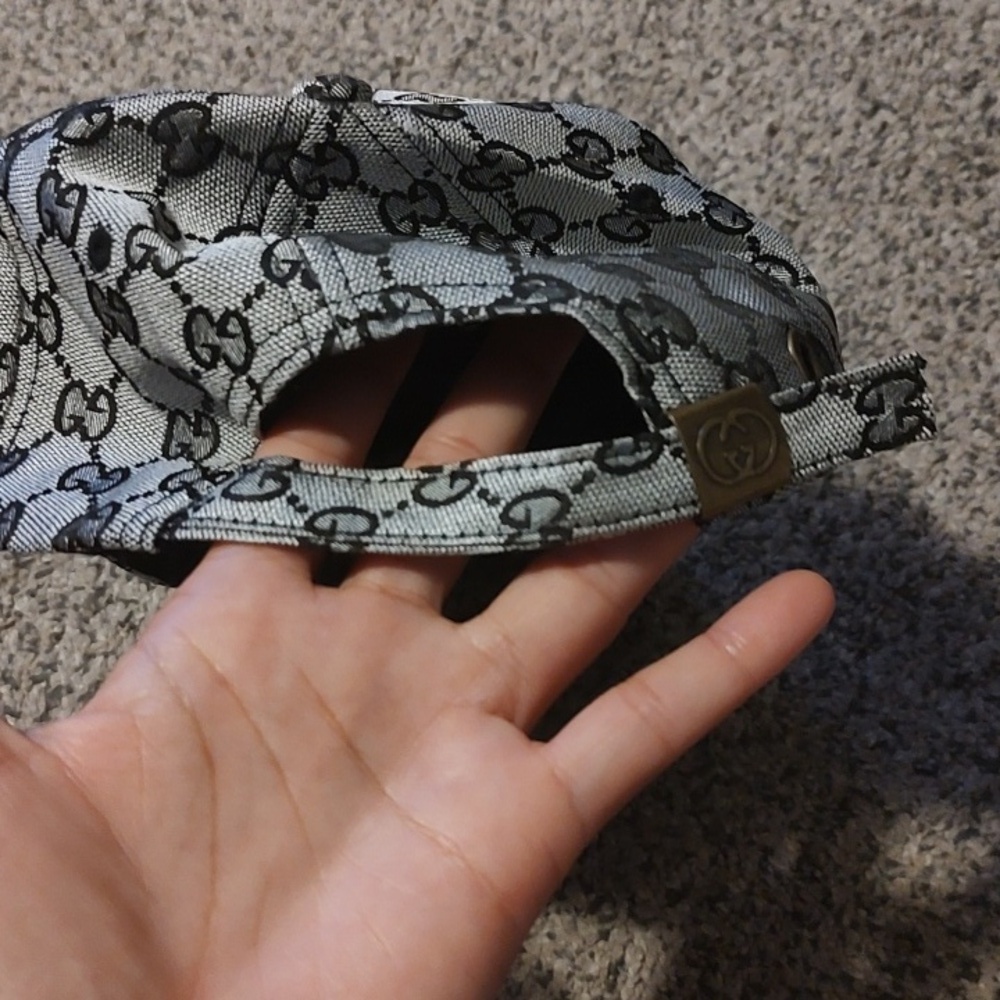 GUCCI Gray Cap - Picture 4 of 4